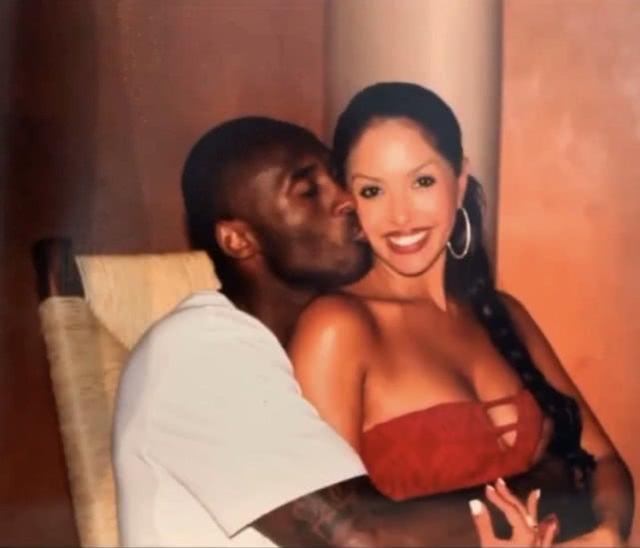 记者：阿芳和伊藤洋辉预计12月复出，穆西亚拉则需要更长时间（记者：阿芳与伊藤洋辉有望12月回归，穆西亚拉复出仍需更久）